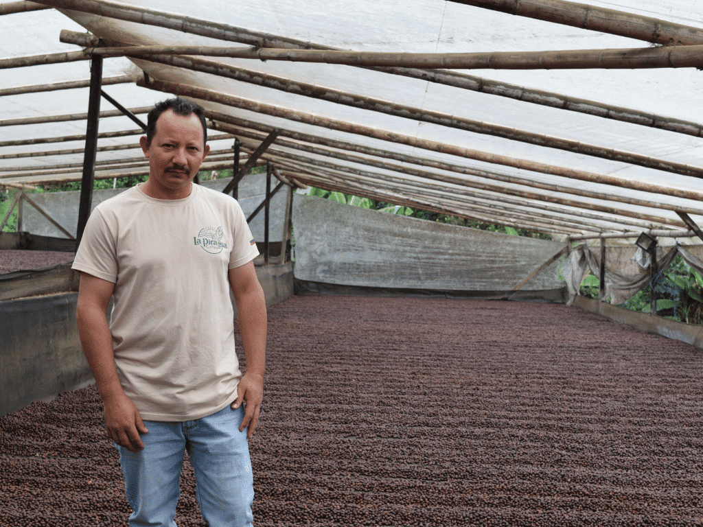 Alexander Vargas, Farm La Piragua, Acevedo, Huila, Colombia
